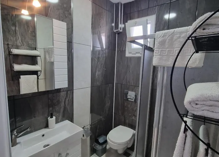 Hotel Kardelen *